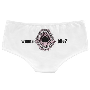 Wanna Bite Shark w/ Back Bella Hotshort