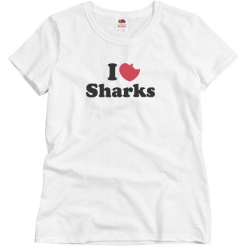 I Love Sharks Misses Relaxed Fit Basic Gildan Heavy Cotton Tee