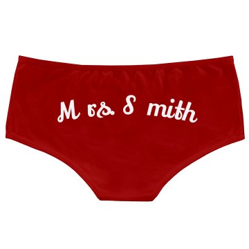 Mrs. Smith w/ Back Bella Hotshort