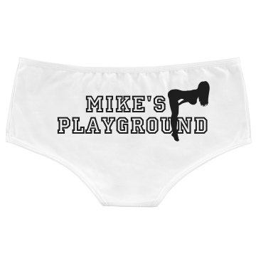 Mike's Playground Bella White Basic Hotshort